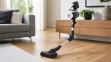 Vom Sofa bis zur Polsterkante: Bosch Unlimited 7 BSS715CARP will den Kabelsauger ersetzen
