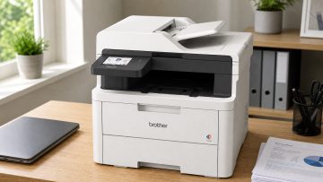 Farblaser fürs Homeoffice ohne Platzproblem? Brother DCP-L3560CDW kombiniert Duplex, ADF und WLAN erstaunlich kompakt