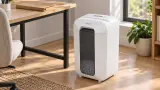 Fellowes Powershred LX70 und die Kunst, Papierberge klein zu halten