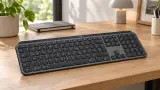 Logitech MX Keys S im Schreibtischcheck: Was die flache QWERTZ-Tastatur so praktisch macht